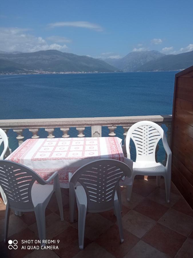 Apartments Petrovic Tivat Extérieur photo