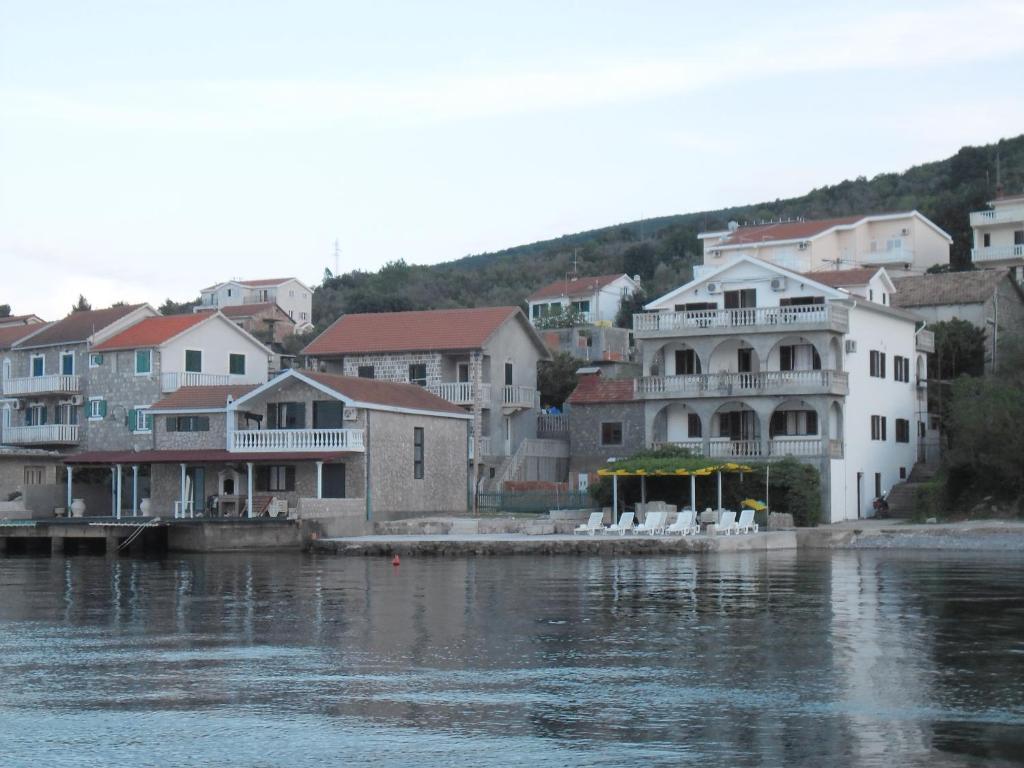 Apartments Petrovic Tivat Extérieur photo